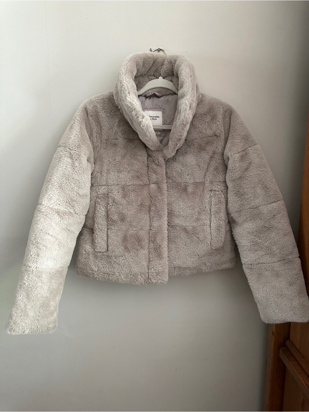 Abercrombie & Fitch mini puffer faux fur jacket